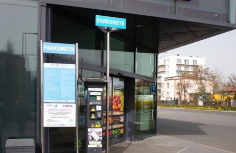 mandat za parkowanie pod sklepem