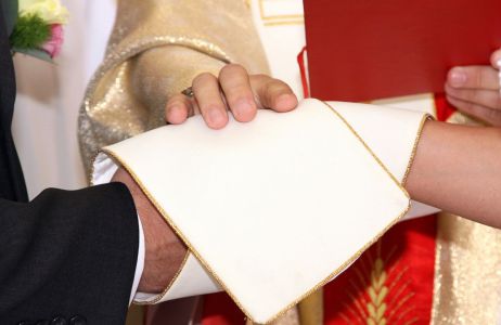 Zażądał za ślub 2,5 tys. zł