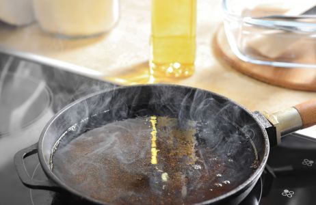 Stary olej po smażeniu faworków