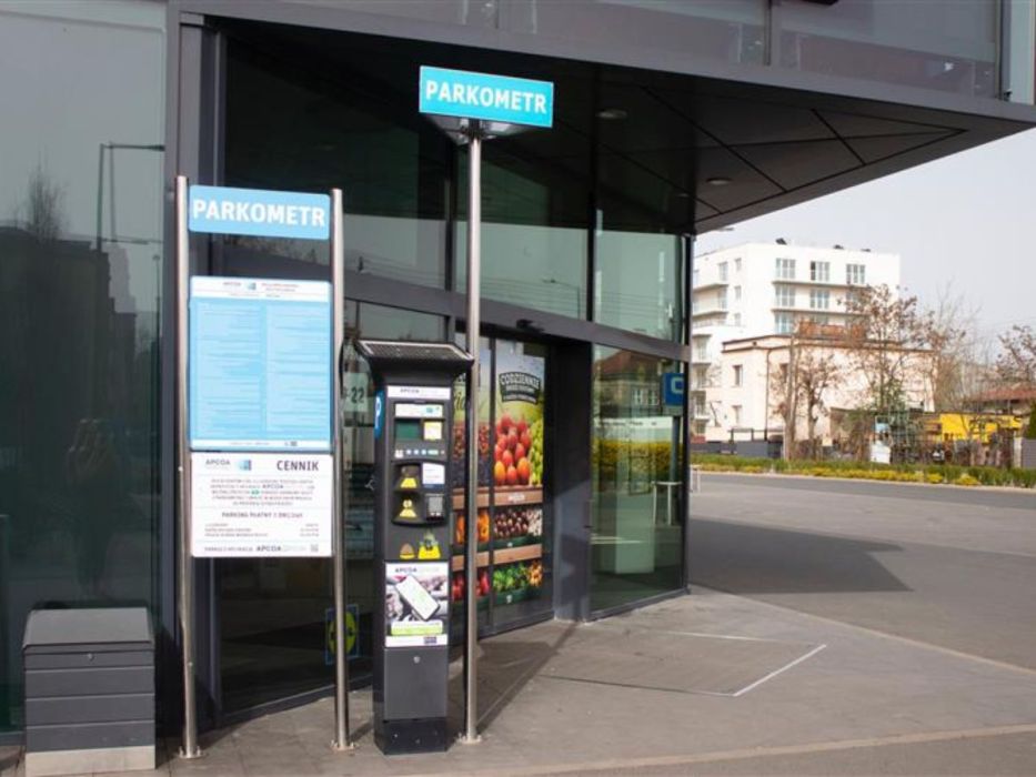 mandat za parkowanie pod sklepem