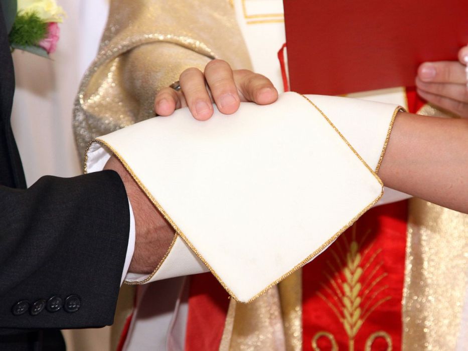 Zażądał za ślub 2,5 tys. zł