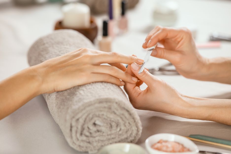 clean girl nails