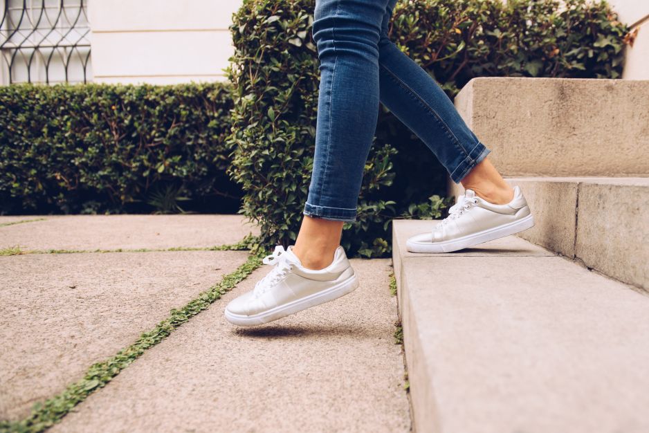 Sneakersy