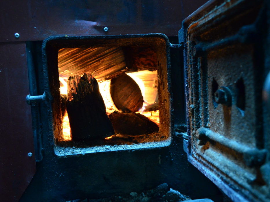 drewno do palenia w piecu