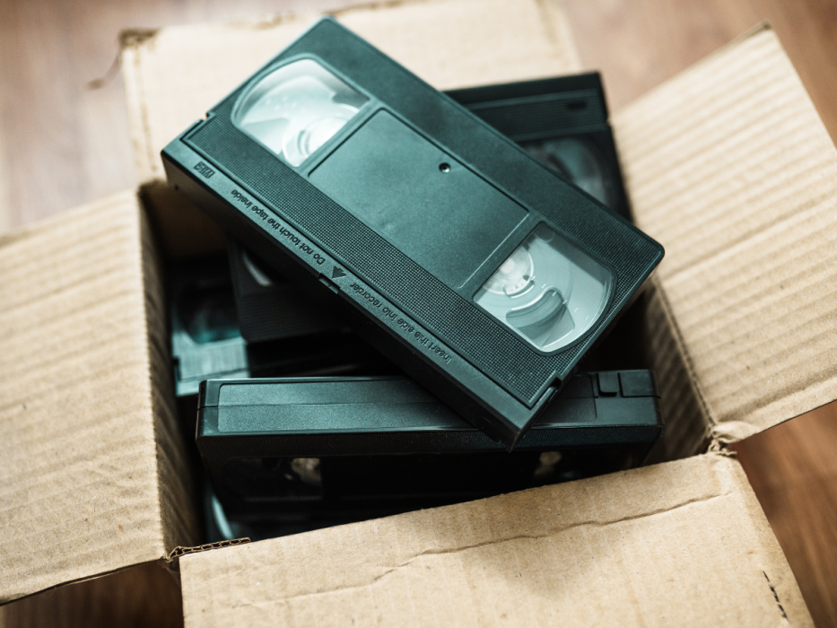 stare kasety VHS z PRL