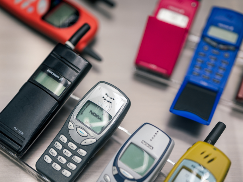 stare telefony komórkowe