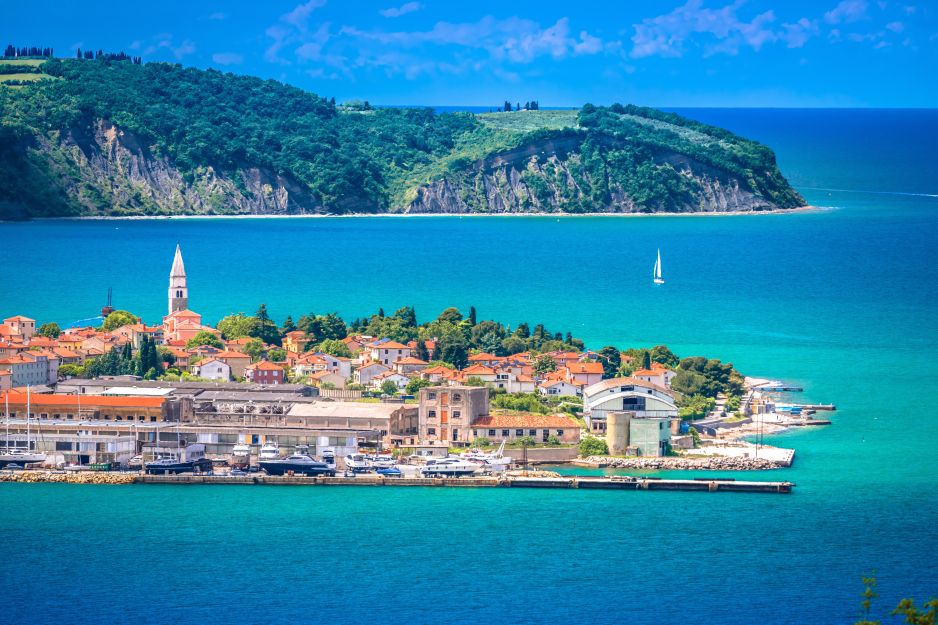 Izola
