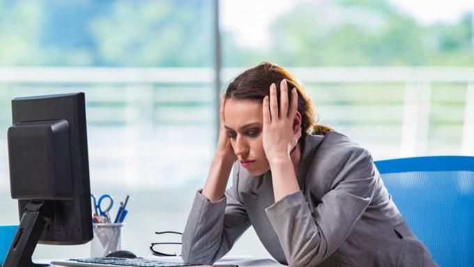 Czy jesteś uzależniony od pracy? Sprawdź, czy masz te nawyki i poznaj, jakim jesteś pracownikiem [PSYCHOTEST]