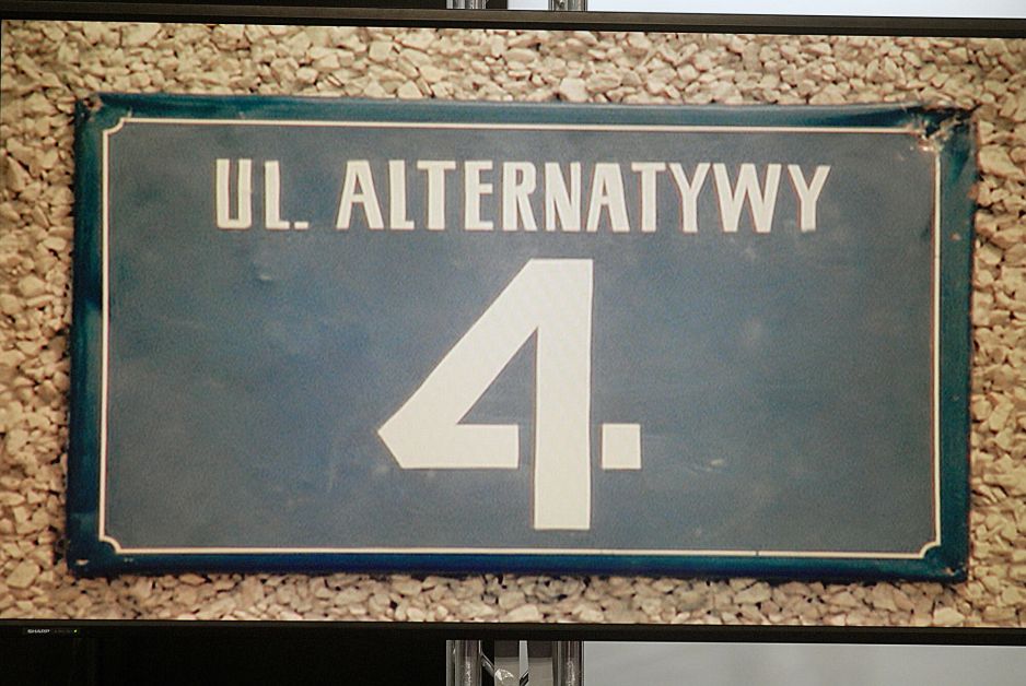 Jak dobrze znasz serial „Alternatywy 4”? Na ostatnie pytanie prawie nikt nie zna odpowiedzi [QUIZ]