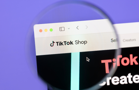 TikTok Shop już działa. Zanim klikniesz „kup”, poznaj zasady bezpiecznych zakupów