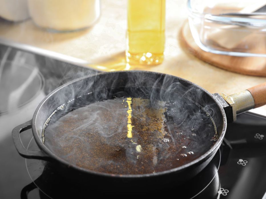 Stary olej po smażeniu faworków