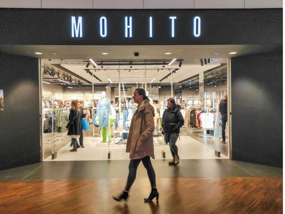 Szykowna spódnica z wyprzedaży Mohito