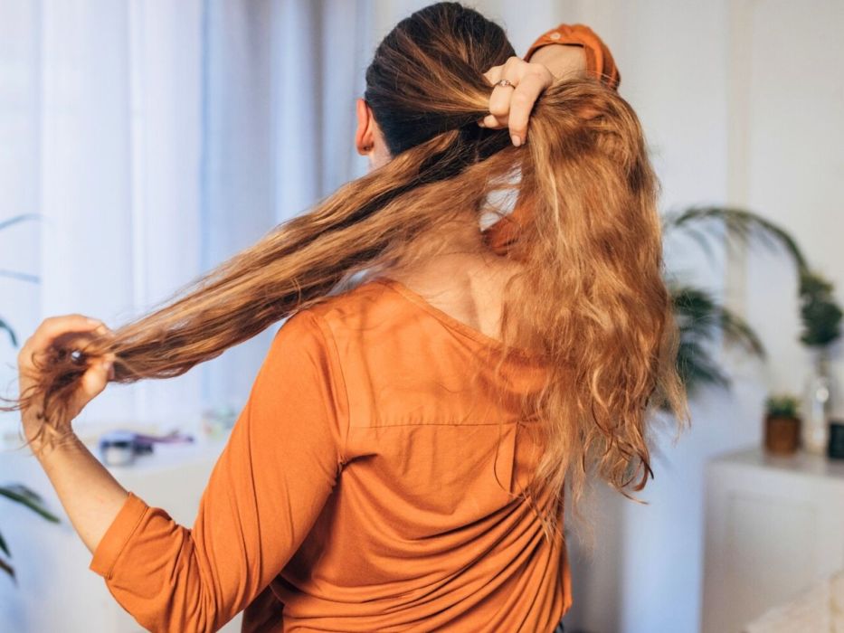 długie, gęste włosy