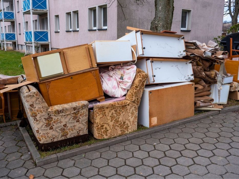 gdzie wyrzucić stary dywan