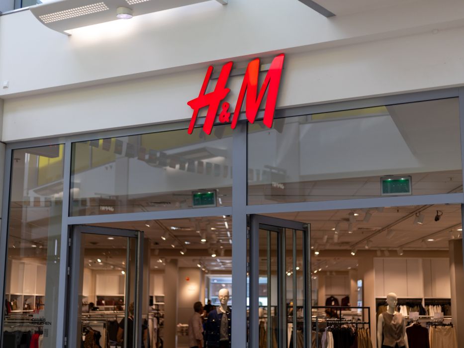 H&M