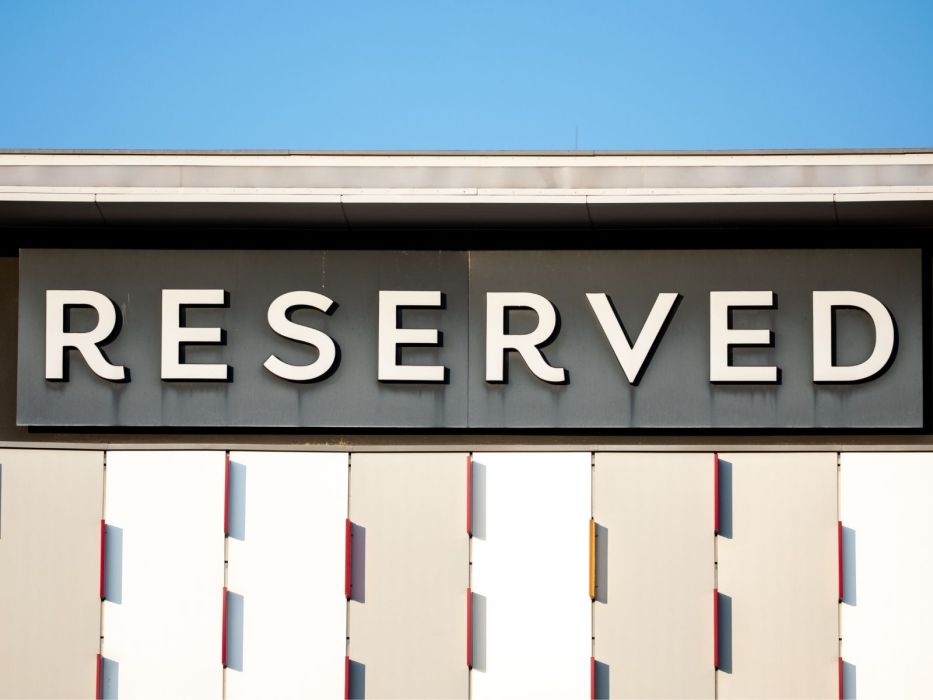 reserved sukienka na wiosne