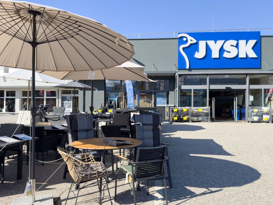 Technorattanowy stolik z Jysk