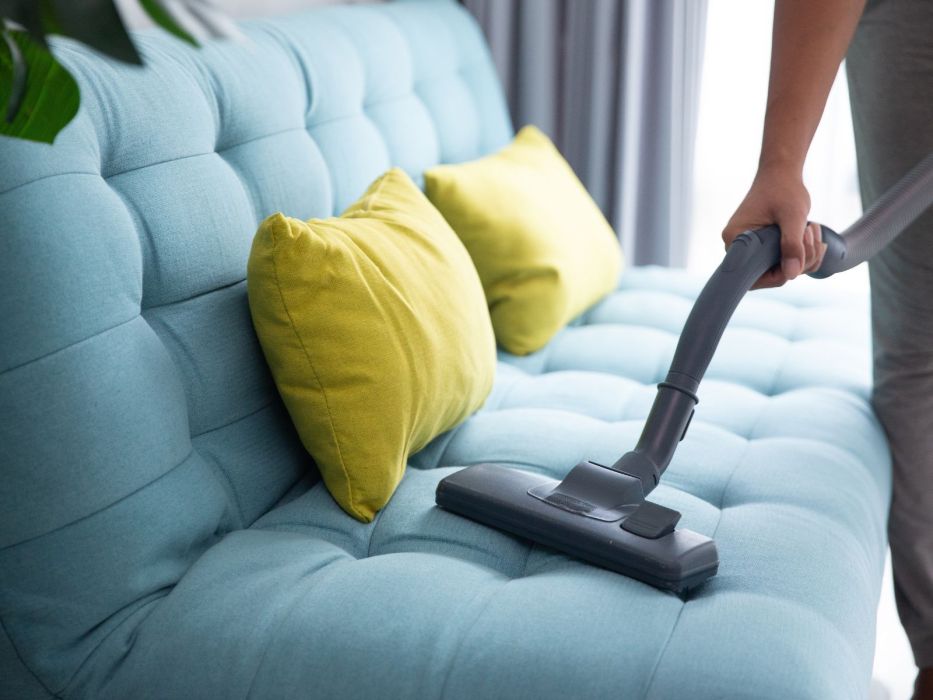 czyszczenie kanapy