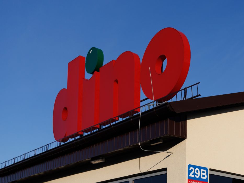 ryflowane szklanki z Dino