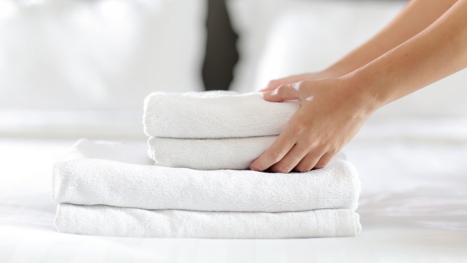 białe ubrania i pościel bez plam