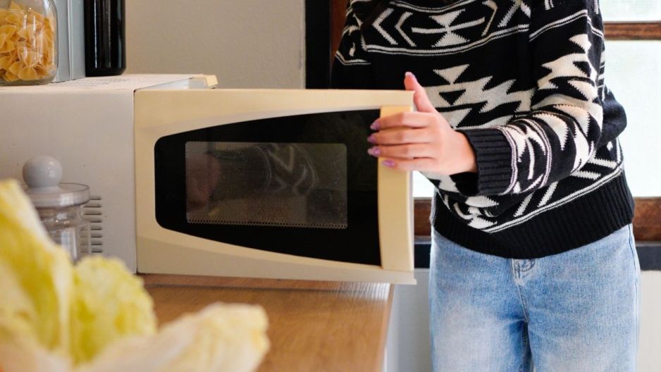 Czyszczenie mikrofalówki